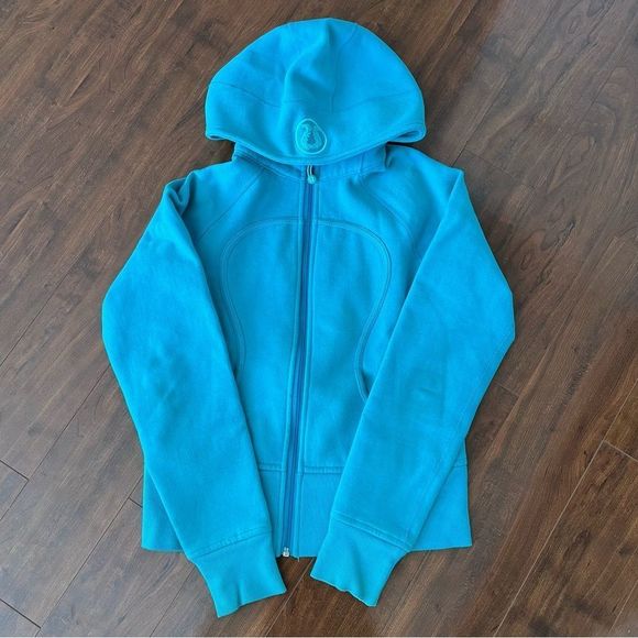 Lululemon Scuba Hoodie - Picture 2 of 8